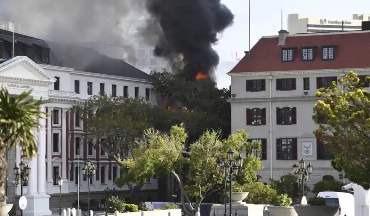 Fire destroys South Africa's Parliament Cape Town seats  